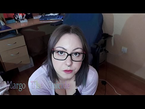 ❤️ Neska sexy betaurrekoekin dildoa zurrupatzen du kameraren aurrean ❌ Pornografia %eu.analizatorkrovi.ruan